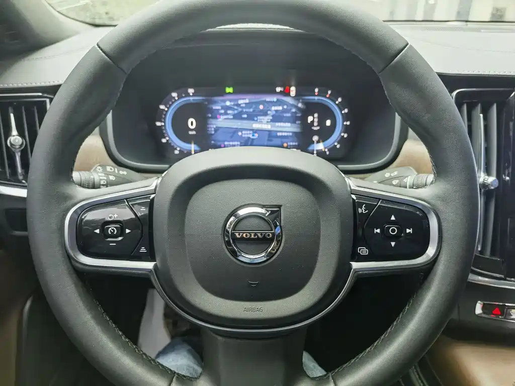 Volvo S90 2023 — фото 15