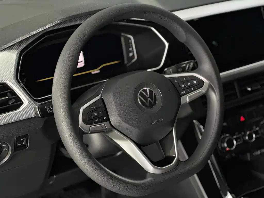 Volkswagen Explore The Shadows 2023