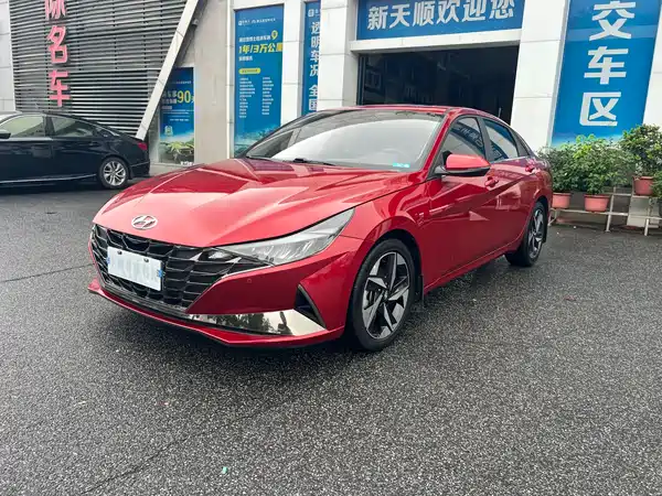 Hyundai Elantra 2023