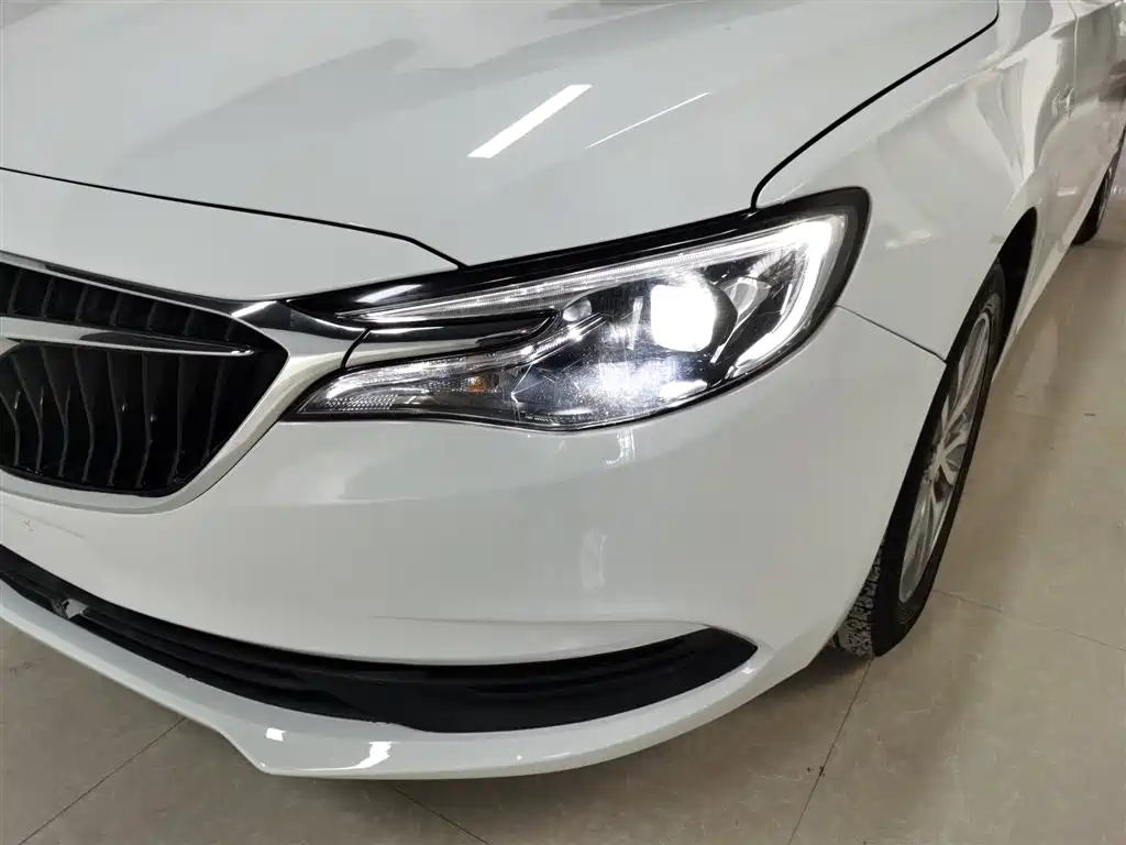 Buick Excelle 2019 — фото 18