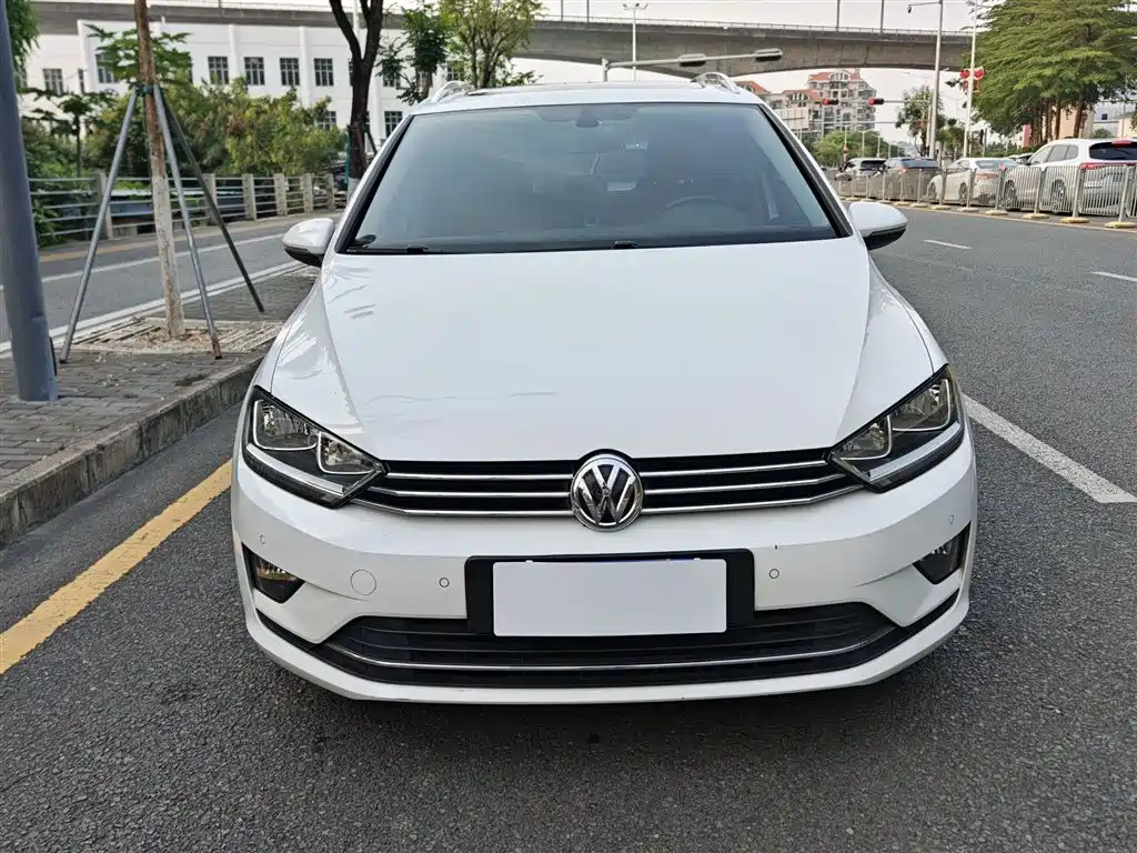 Volkswagen Golf Sportsvan 2017 — фото 23