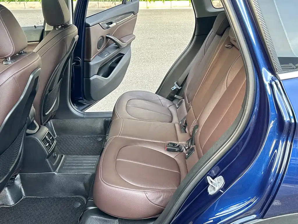 BMW X1 2018 — фото 13