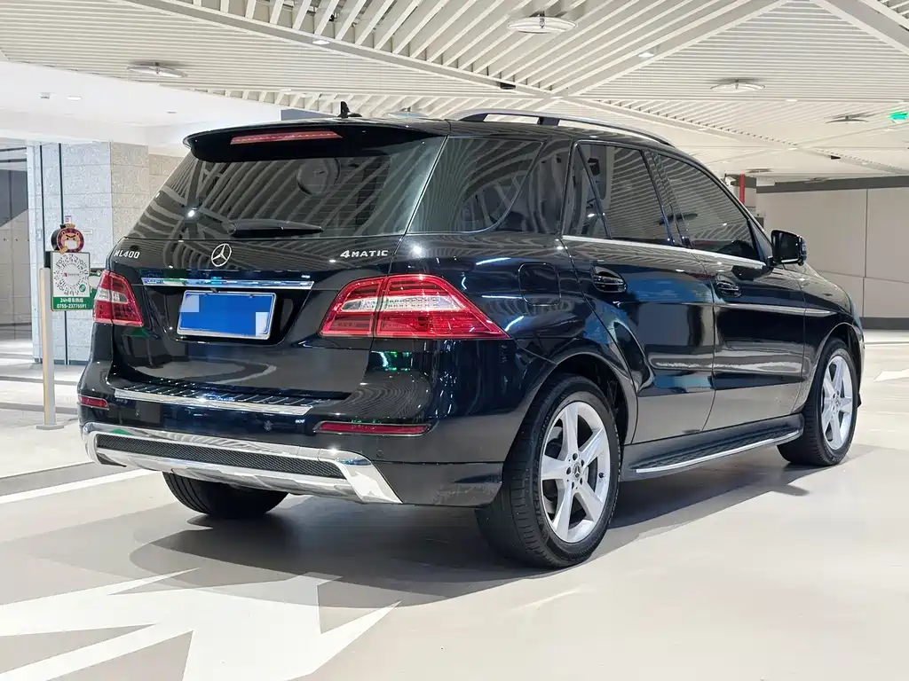 Mercedes-Benz M-Class 2015