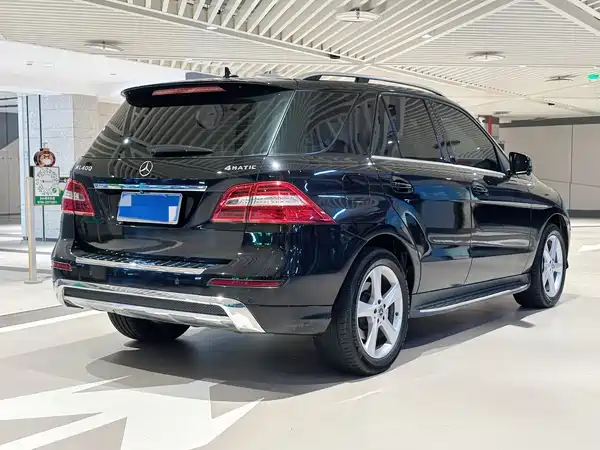 Mercedes-Benz M-Class 2015