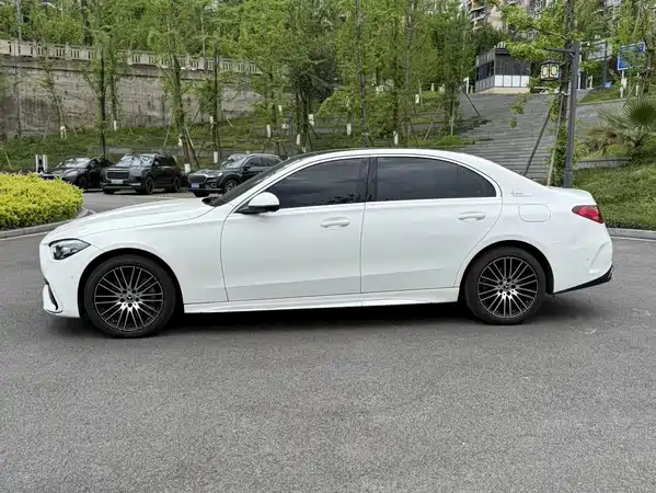 Mercedes-Benz C-Class 2023