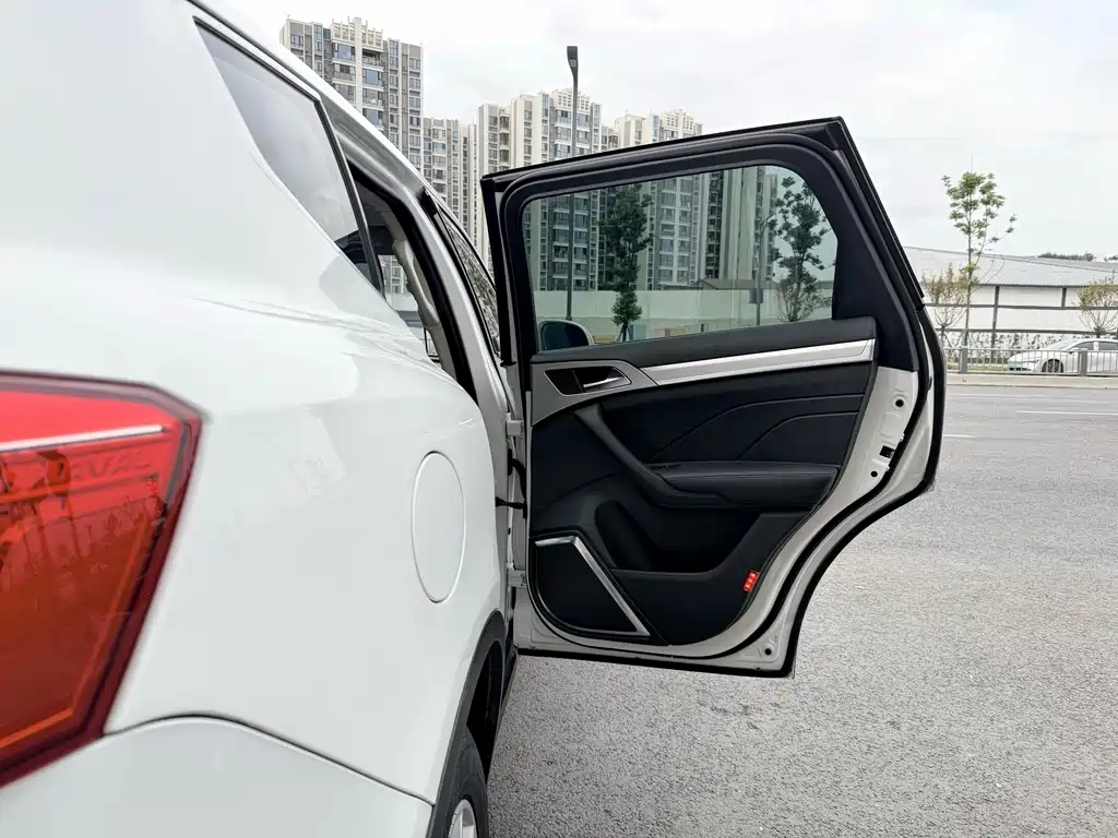 Haval H7 2016 — фото 13