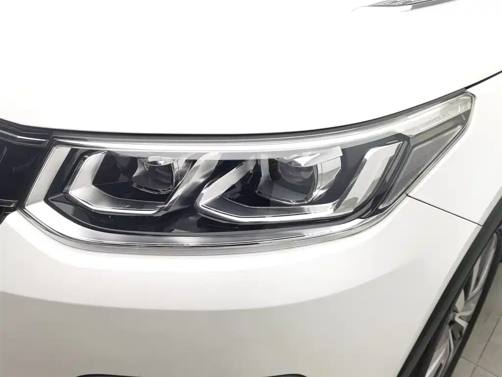 Changan CS95 2018