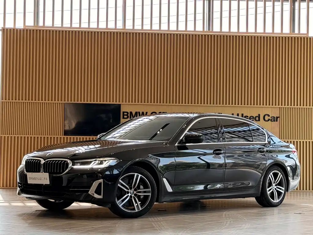 BMW 5 Series 2022