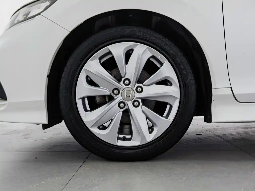 Honda Jade 2018 — фото 17