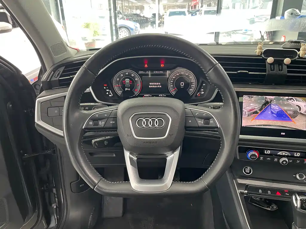 Audi Q3 2022 — фото 9