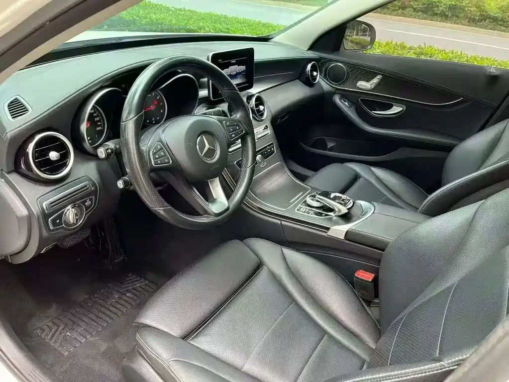 Mercedes-Benz C-Class 2018