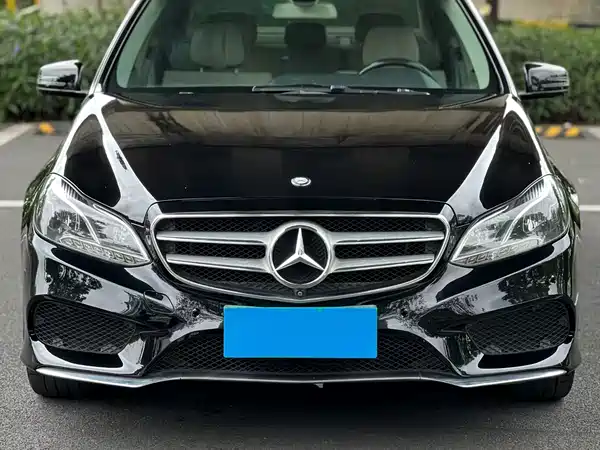 Mercedes-Benz E-Class 2015