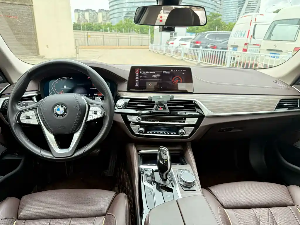 BMW 5 Series 2020