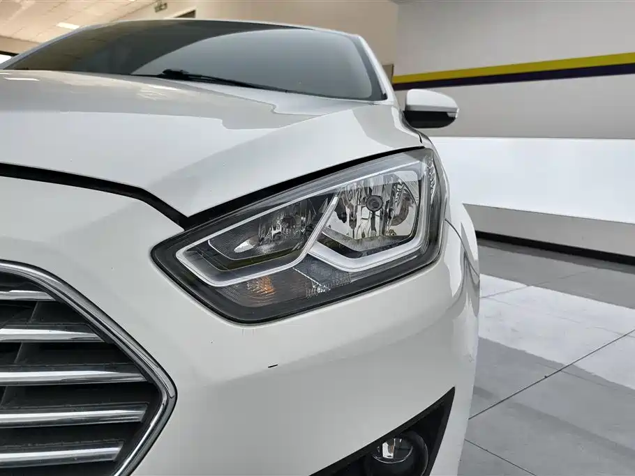 Ford Escort 2017