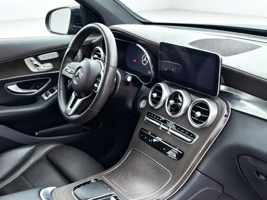 Mercedes-Benz GLC 2021