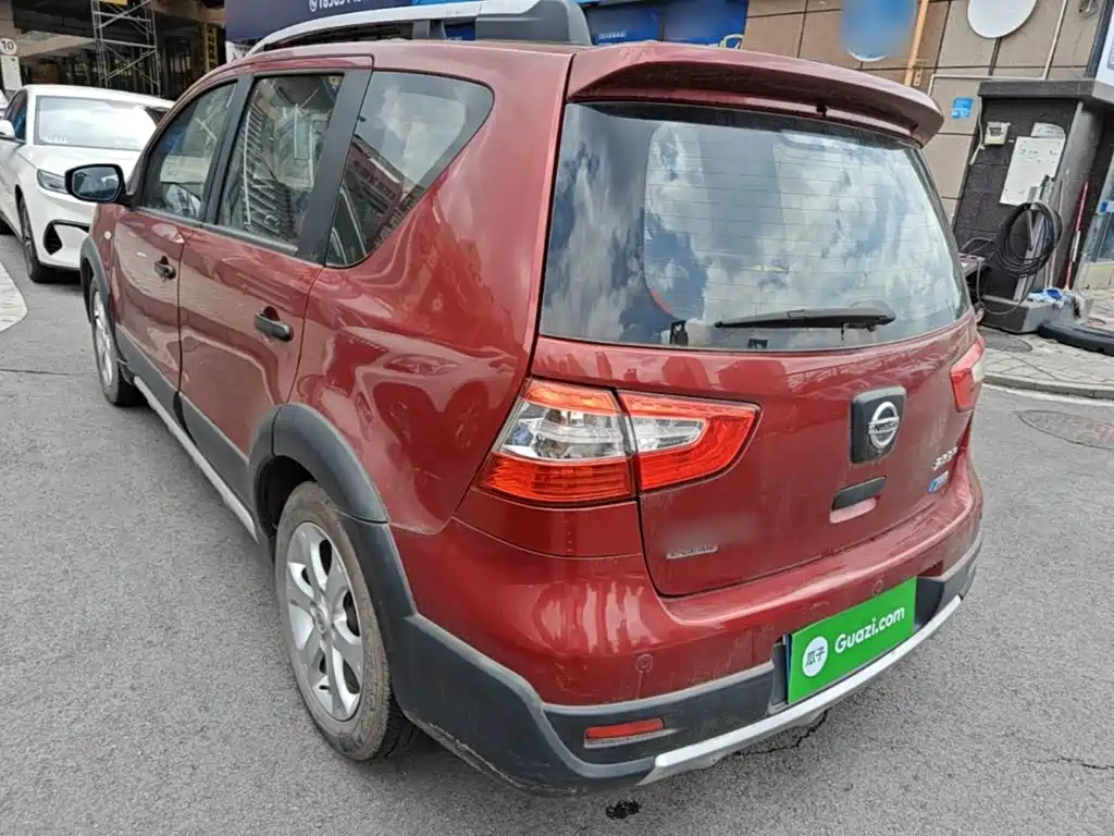 Nissan Livina 2015 — фото 23