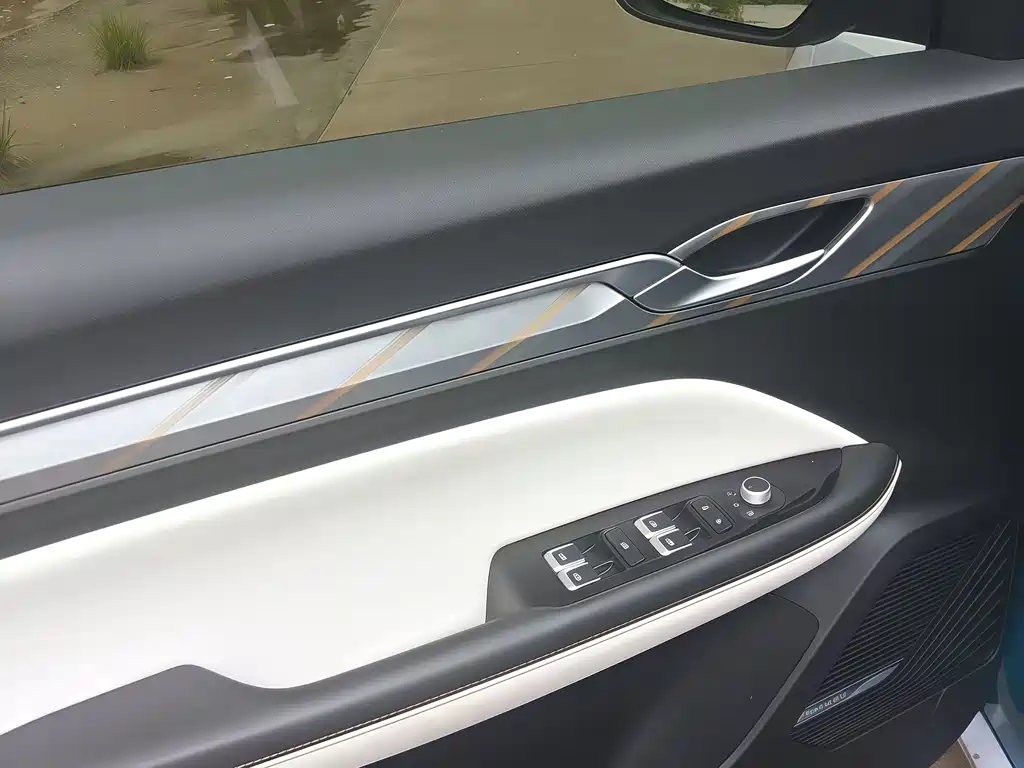 Geely Emgrand L 2022