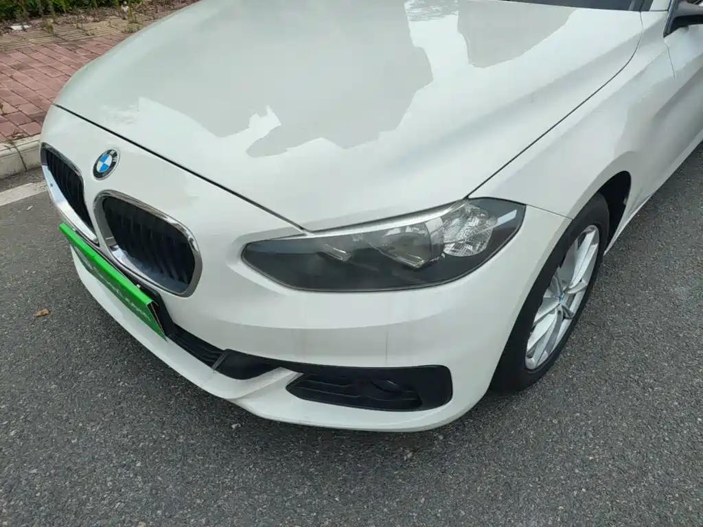 BMW 1 Series 2018 — фото 24