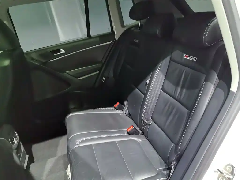Volkswagen Tiguan 2017 — фото 13