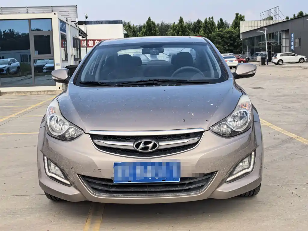 Hyundai Elantra 2015