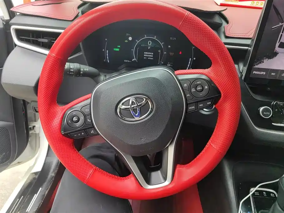 Toyota Corolla 2023 — фото 15