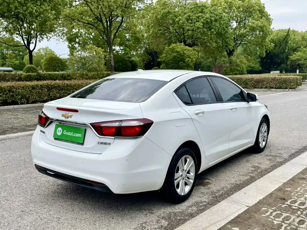 Chevrolet Cruze 2015 — фото 10