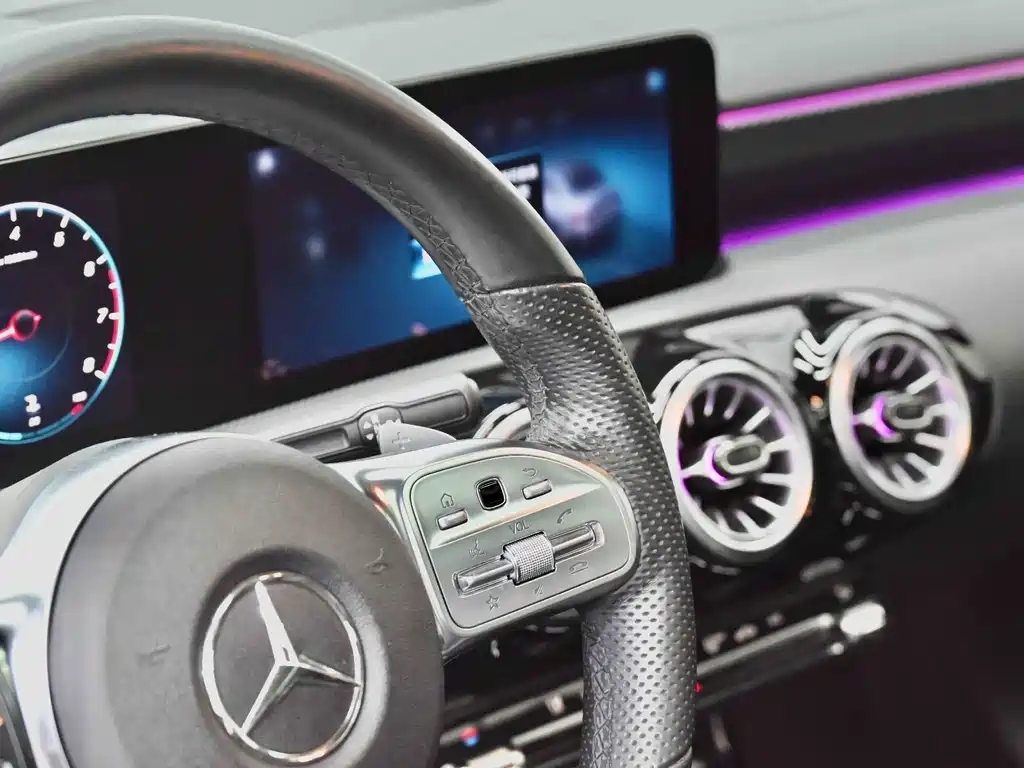 Mercedes-Benz A-Class 2022 — фото 23