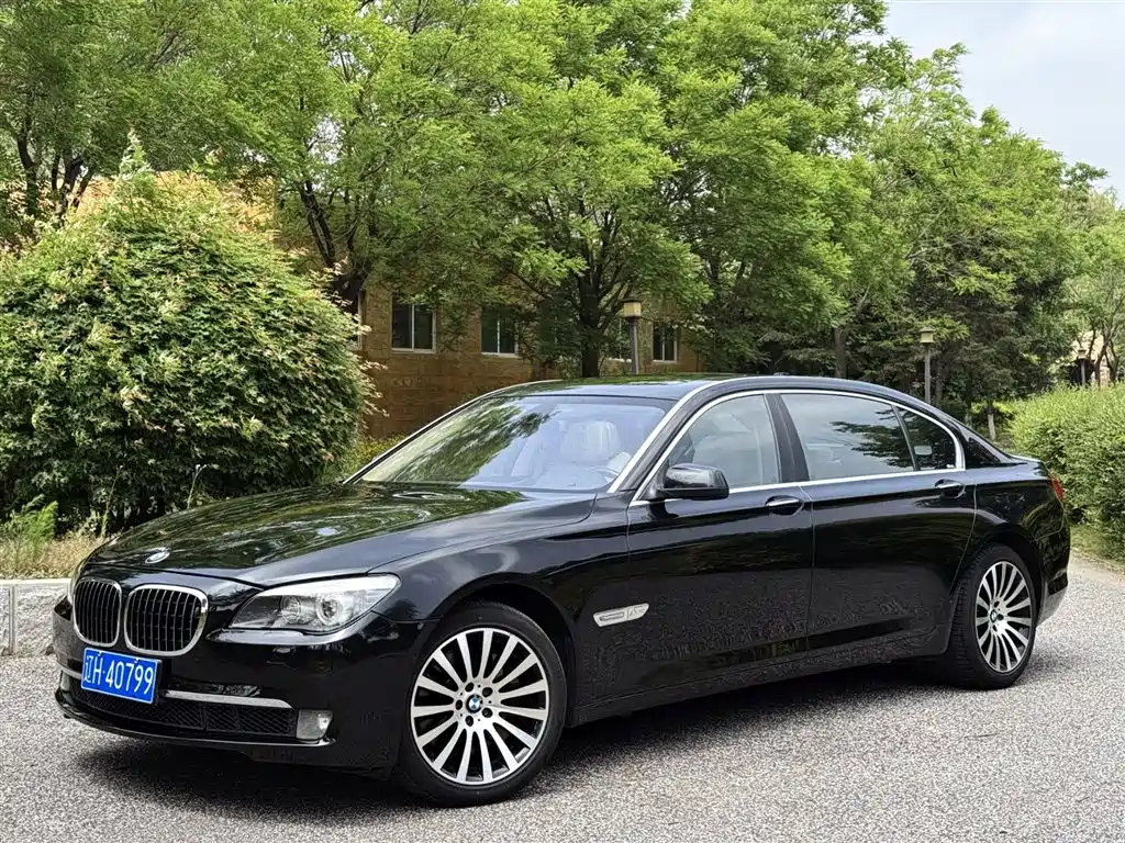 BMW 7 Series 2012 — фото 3