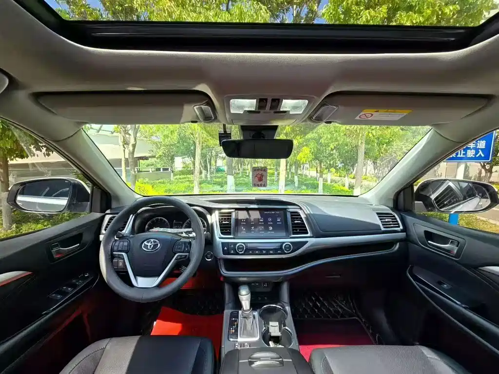Toyota Highlander 2021 — фото 19