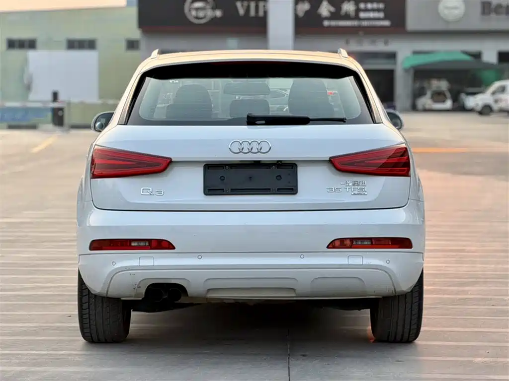 Audi Q3 2014 — фото 24