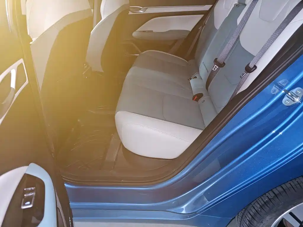 Geely Emgrand L Hip 2022 — фото 14