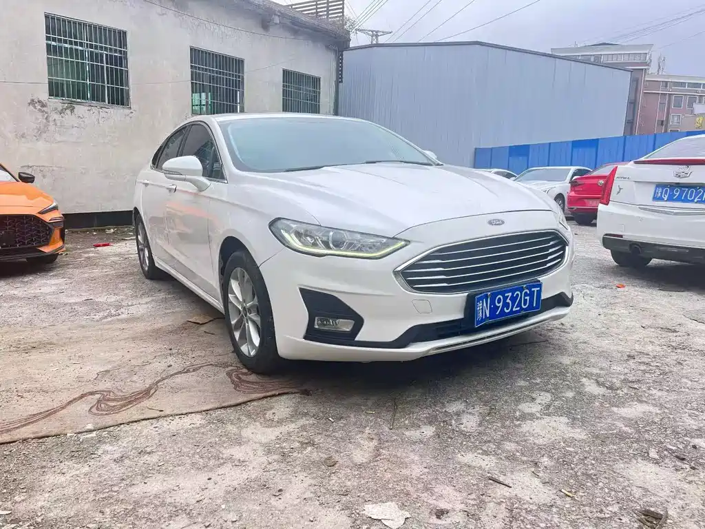 Ford Mondeo 2020 — фото 1
