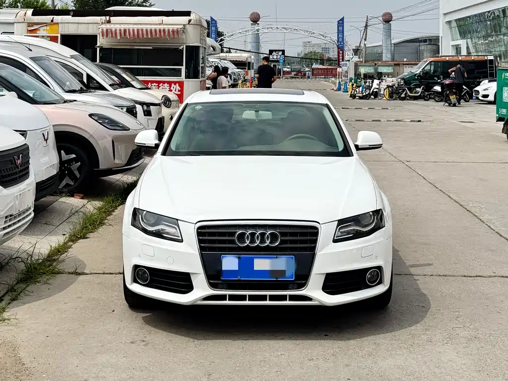 Audi A4L 2011