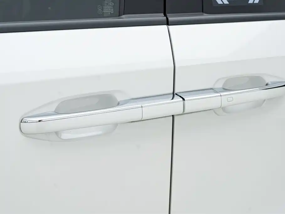 GAC Motor Trumpchi M8 2025 — фото 13