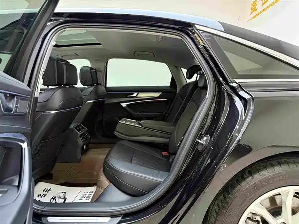 Audi A6L 2022