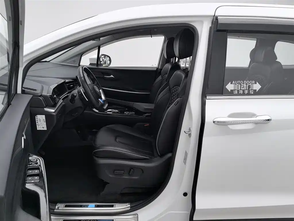 Hyundai Custo 2023 — фото 10
