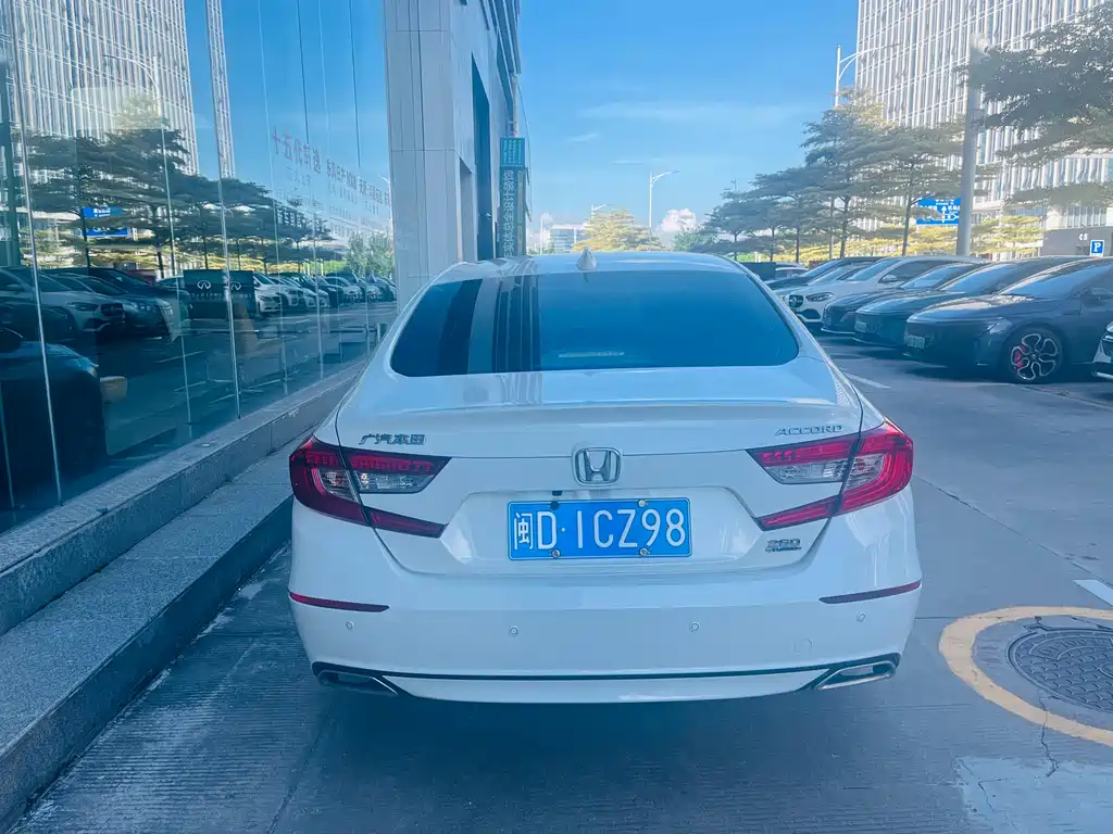 Honda Accord 2019 — фото 8