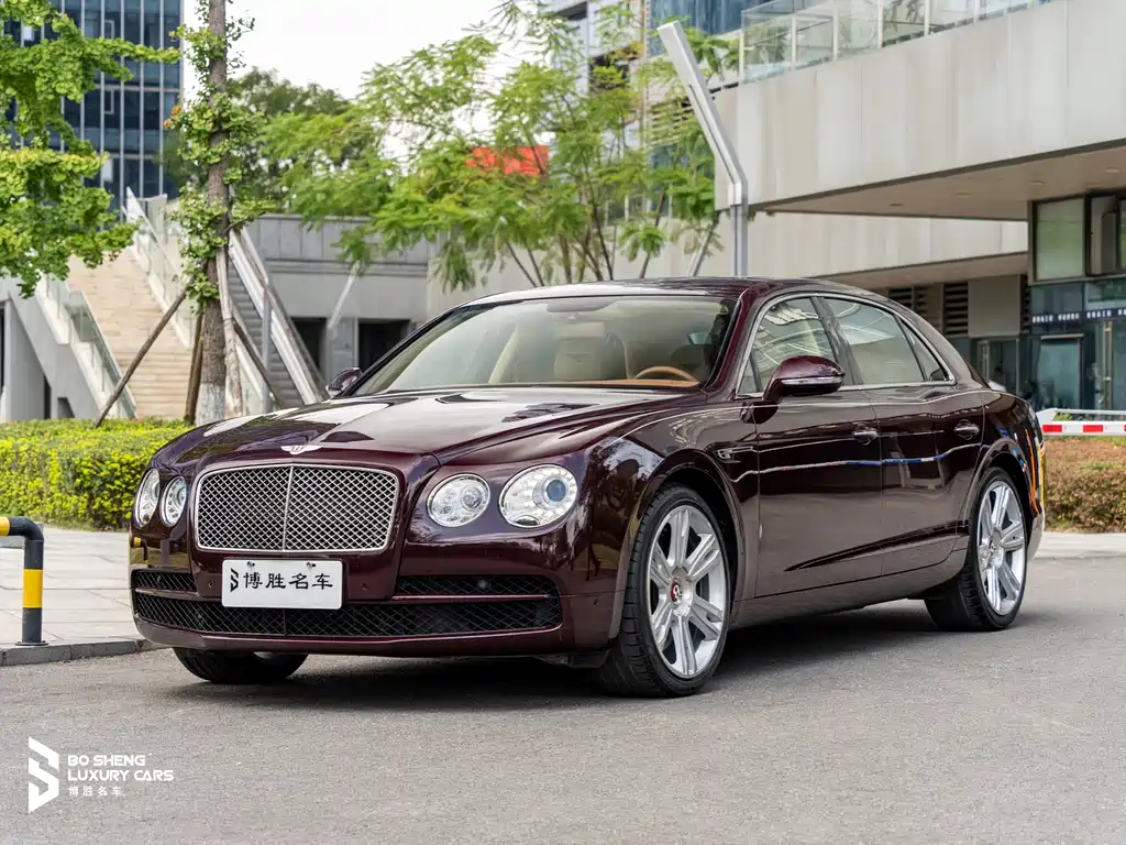 Bentley Flying Spur 2016 — фото 35