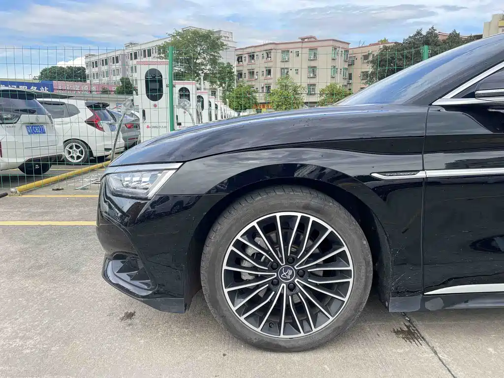 BYD Han 2024