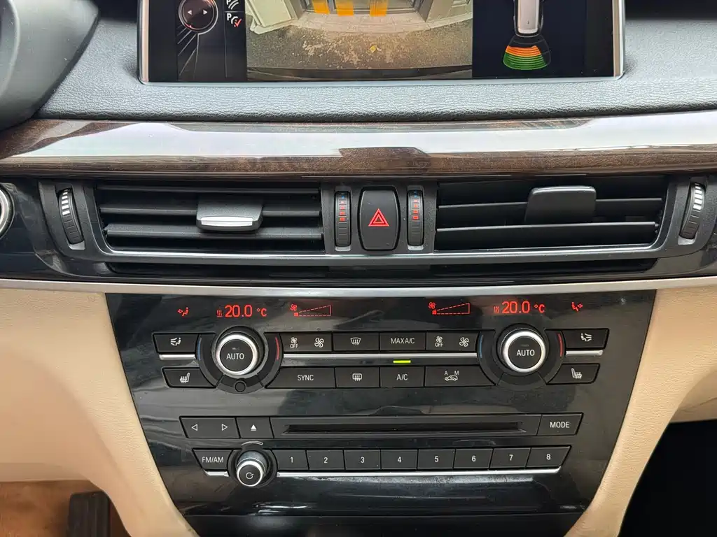 BMW X5 2015 — фото 14