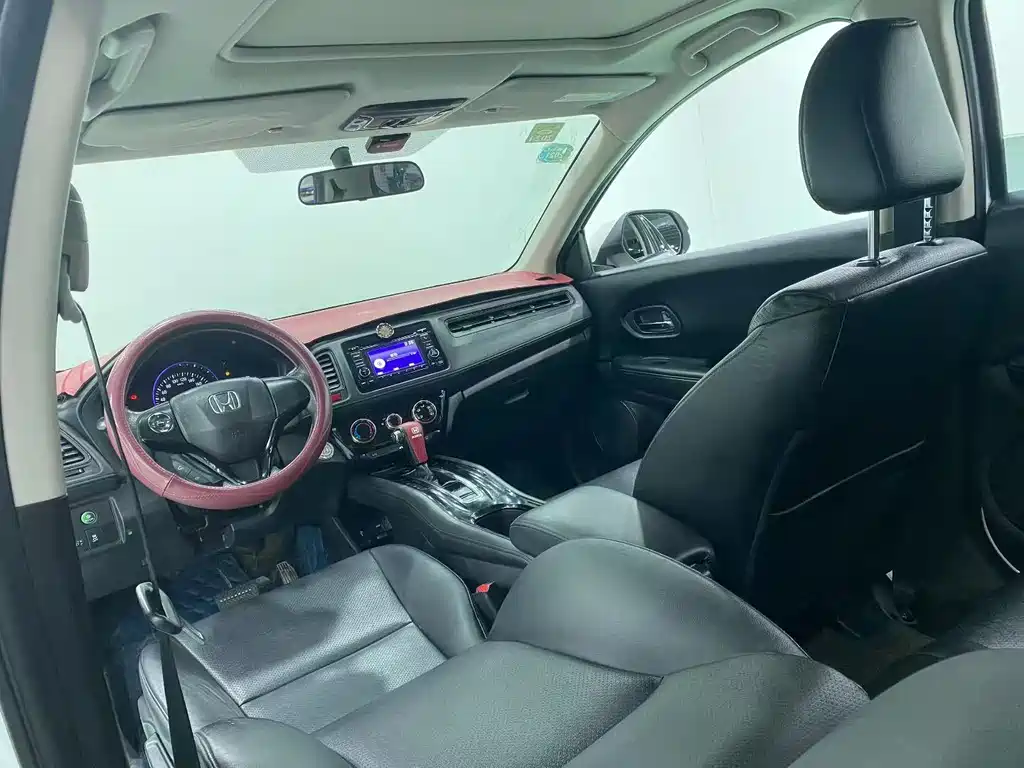 Honda Vezel 2016