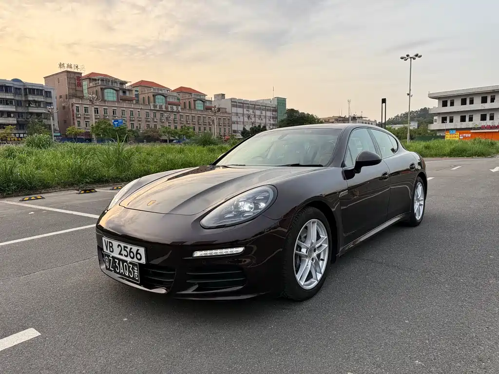 Porsche Panamera 2016 — фото 1