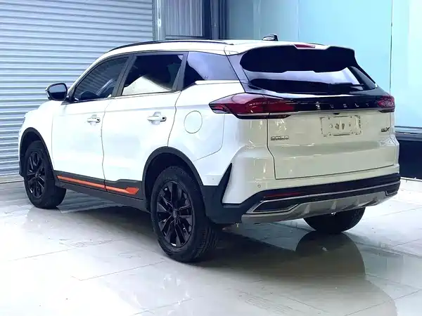Geely Boyue 2022