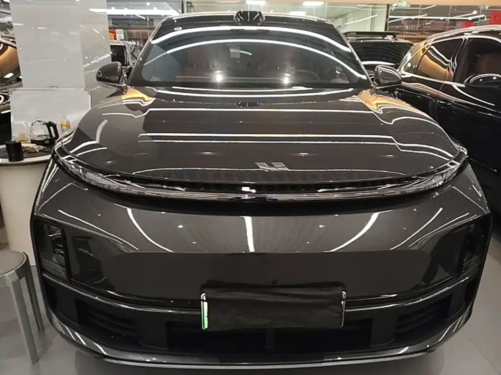 Li Auto Li L9 2025