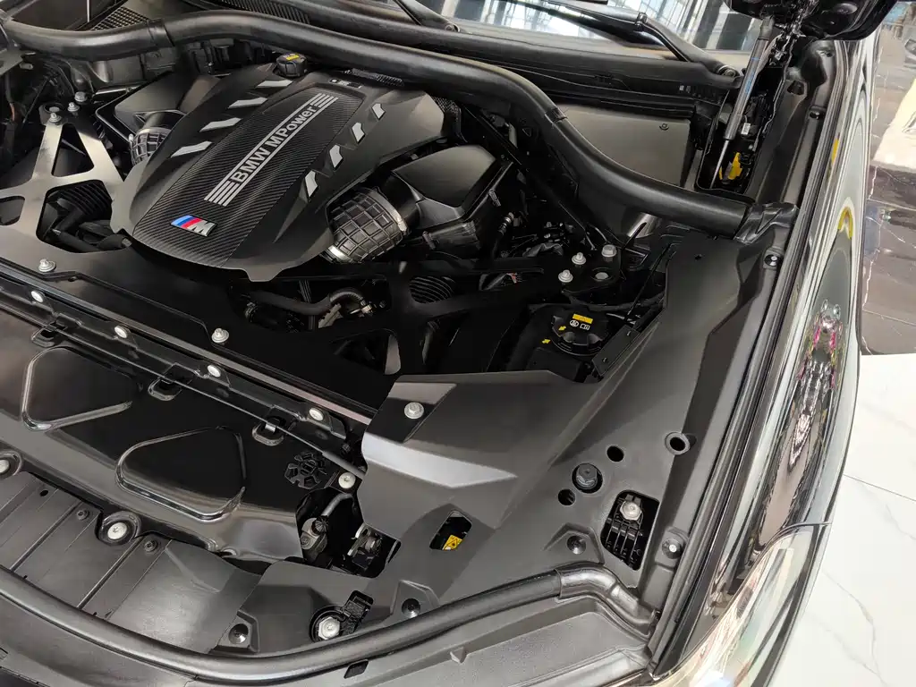 BMW X5 M 2022 — фото 36