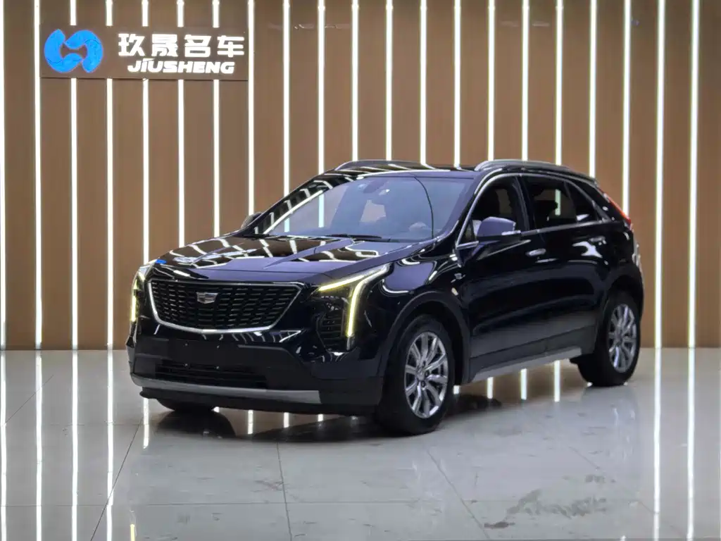 Cadillac XT4 2021 — фото 1