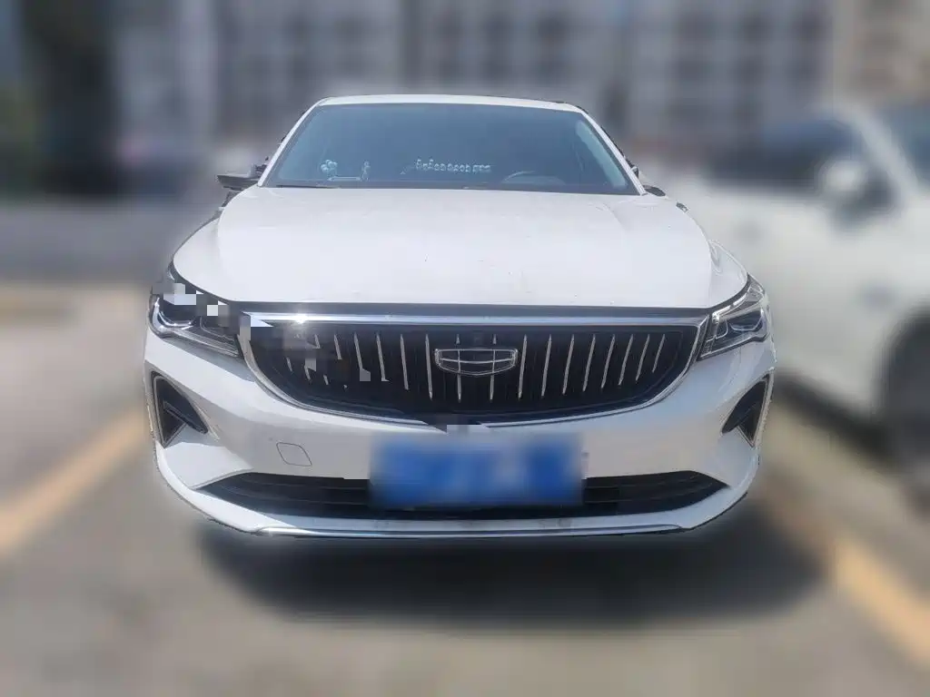 Geely Emgrand 2023 — фото 2
