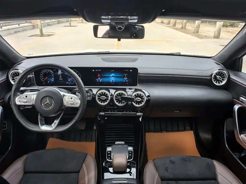 Mercedes-Benz A-Class 2020 — фото 8