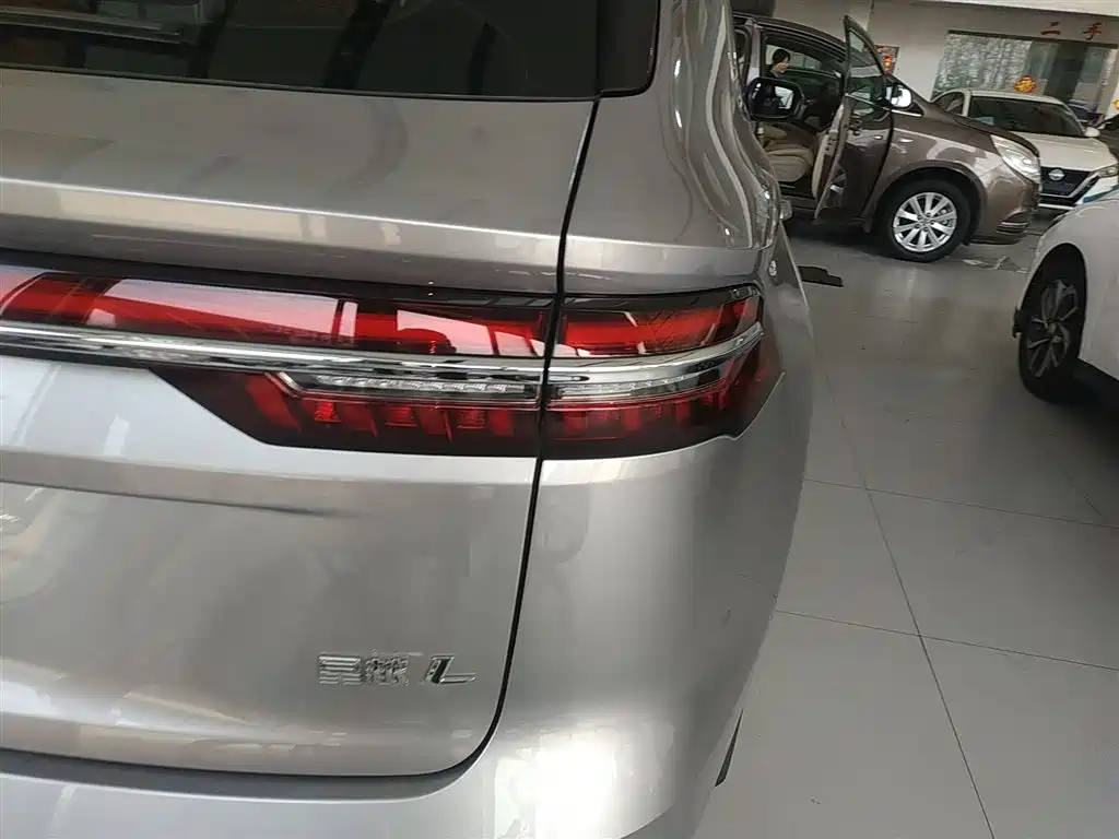Geely Xingyue L 2023 — фото 24