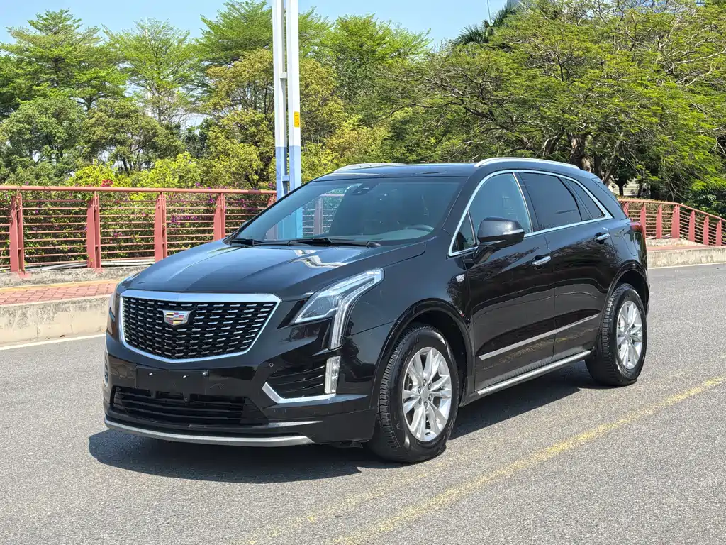 Cadillac XT5 2020 — фото 1